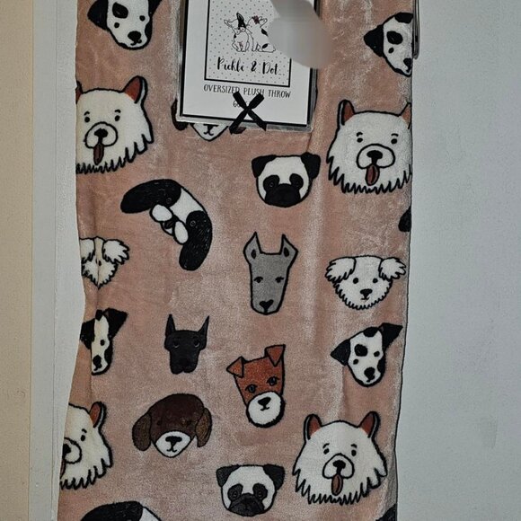 SOLD OUT NEW!!! Pickle and Dot blanket - Picture 4 of 5